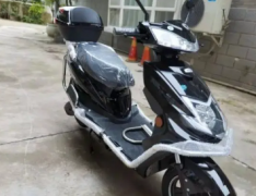 120公里的全新72付35安 雅迪電動(dòng)車